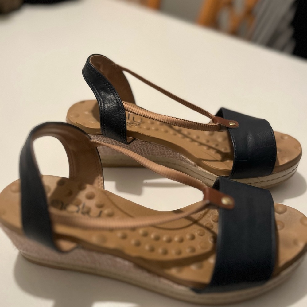 Elegant Black Wedge Sandals